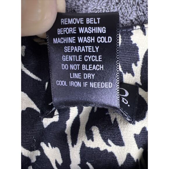 Soho Apparel LTD Women’s Dress Size 20W Animal PrintSleeveless Leopard “NO BELT” - Picture 6 of 10